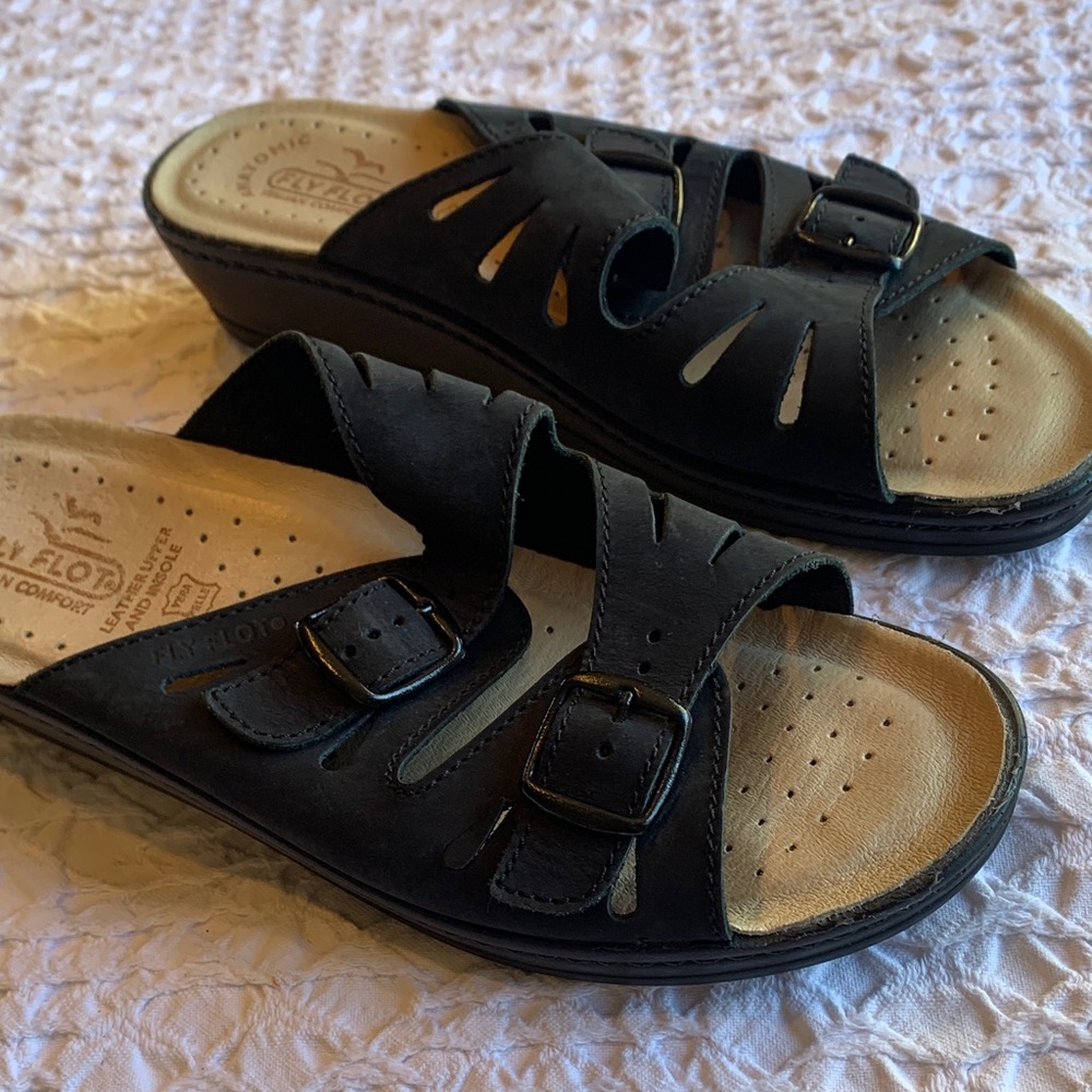 Floy Flot Women's Slip On Sandals - Picture 14 of 16
